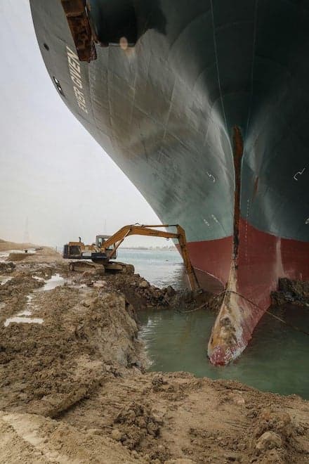 Excavator Digging Out Suez Canal Ship meme template
